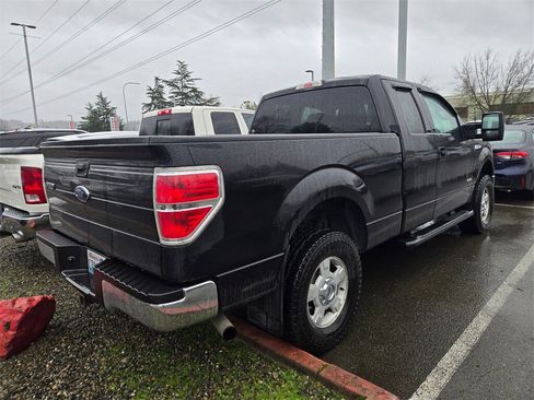 Used 2014 Ford F150 XLT w/ Trailer Tow Package image 3