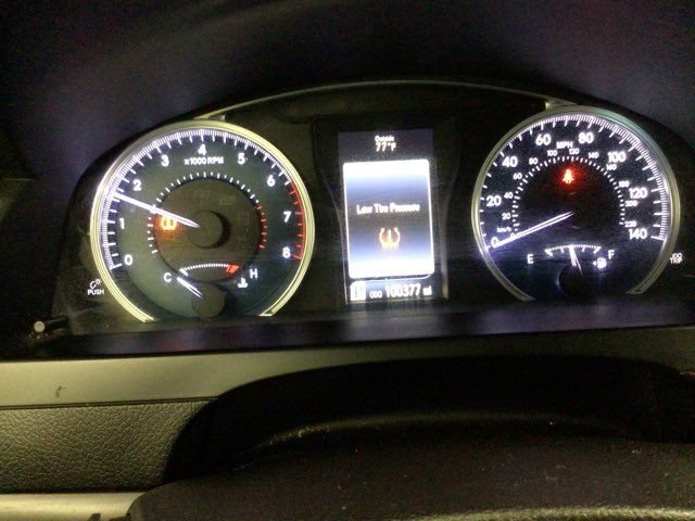 Used 2017 Toyota Camry LE FWD image 17