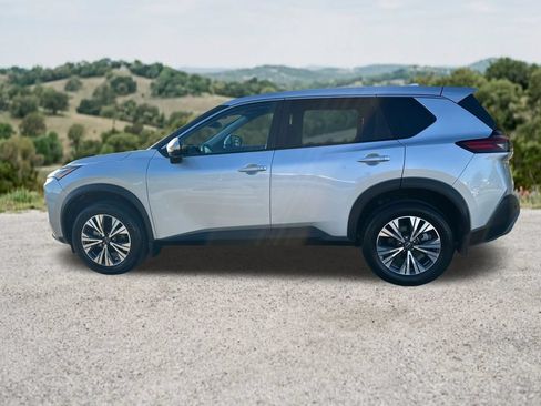 Used 2023 Nissan Rogue SV FWD image 5