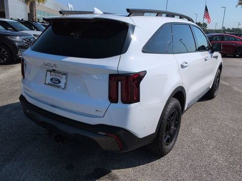 Used 2024 Kia Sorento SX Prestige w/ Sage Leather Package AWD/4WD image 4