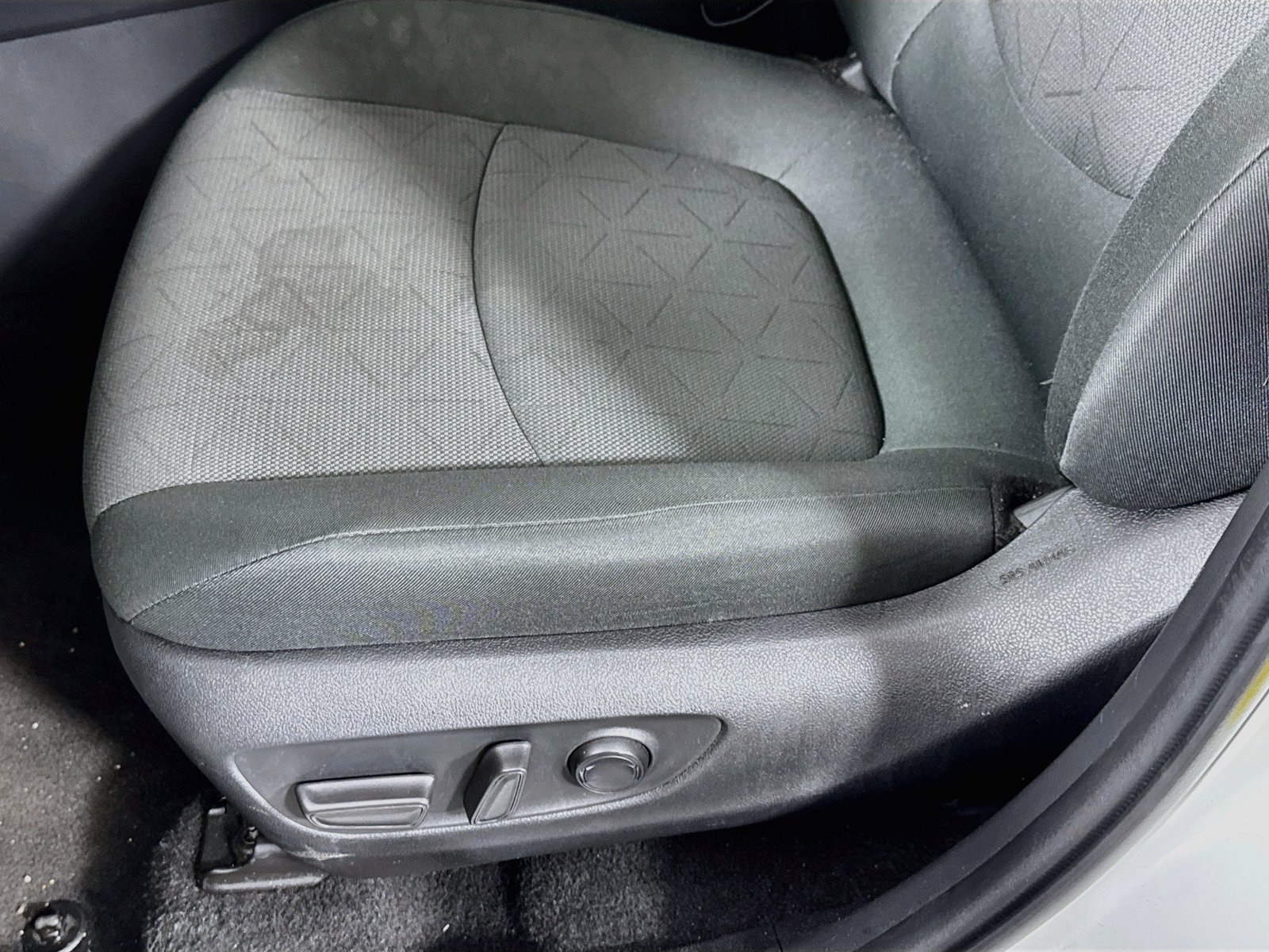 Certified 2024 Toyota RAV4 XLE AWD/4WD image 19