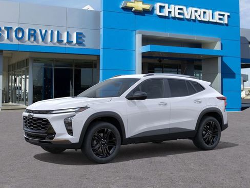 New 2026 Chevrolet Trax ACTIV image 2