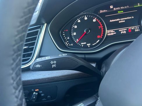 Used 2023 Audi Q5 2.0T Premium w/ Convenience Package image 23