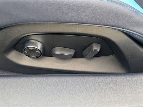 Used 2024 Chevrolet Corvette Stingray Premium Cpe image 16