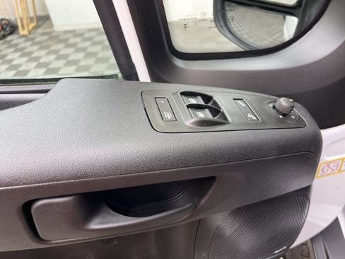 New 2026 RAM ProMaster 2500 w/ Convenience Group FWD image 7