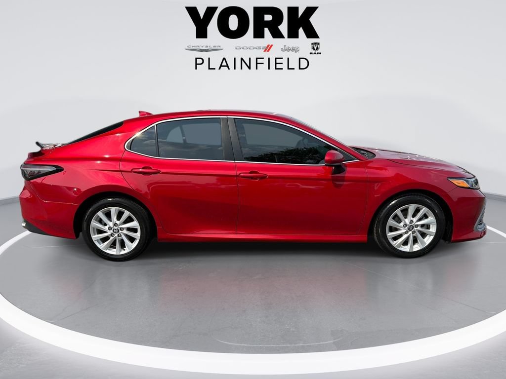 Used 2024 Toyota Camry LE FWD image 4