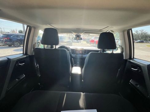 Used 2018 Toyota RAV4 XLE image 9