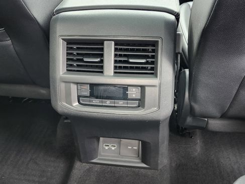 Used 2021 Volkswagen Atlas SE w/ Panoramic Sunroof Package image 22