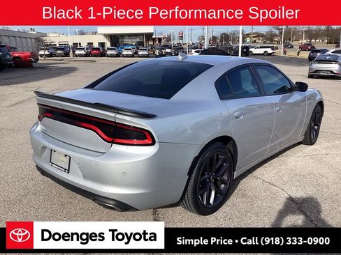 Used 2020 Dodge Charger SXT w/ Plus Group image 8