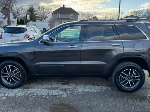 Used 2021 Jeep Grand Cherokee Limited image 2