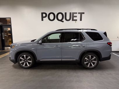Used 2025 Honda Pilot Elite