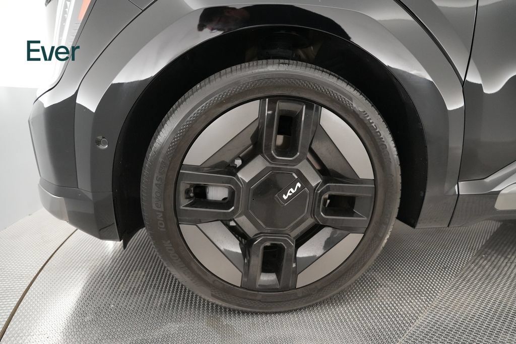Used 2024 Kia EV9 GT-Line AWD/4WD image 19