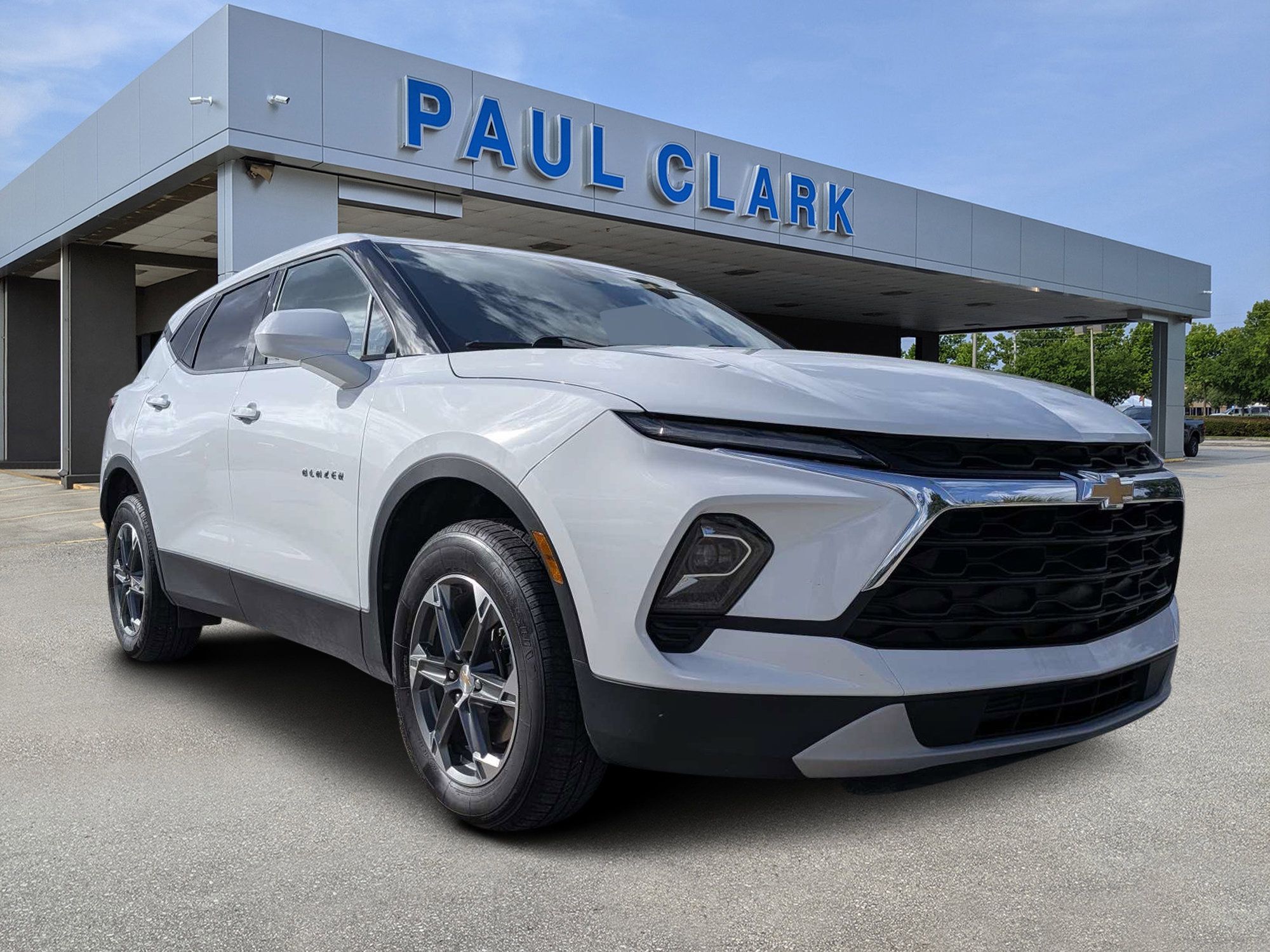 Used 2025 Chevrolet Blazer LT AWD/4WD image 1