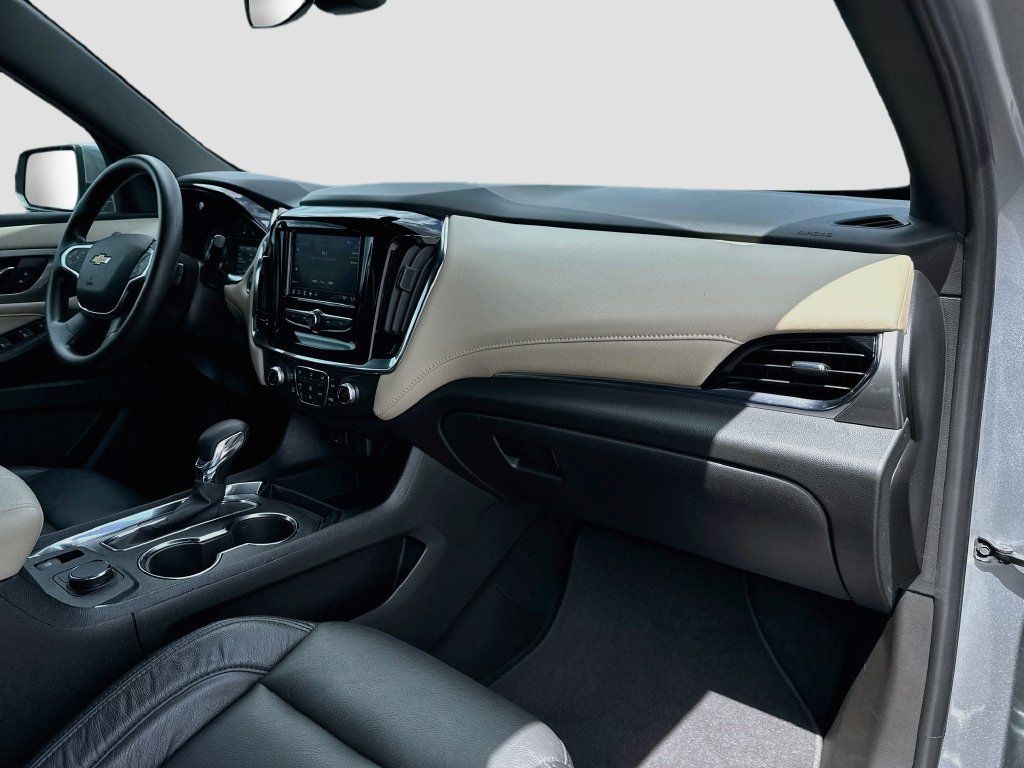 Used 2023 Chevrolet Traverse LS w/ Safety Package FWD image 28