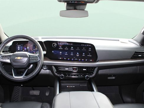 Used 2025 Chevrolet Tahoe LT image 22