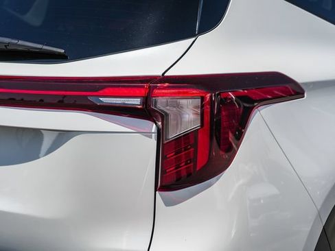 Used 2025 Kia Seltos S FWD image 10