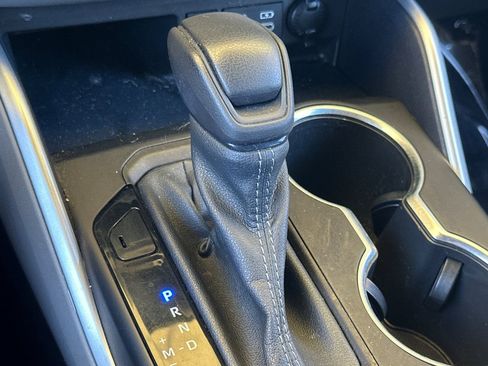 Used 2023 Toyota Highlander L FWD image 24