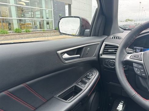 Certified 2024 Ford Edge ST-Line AWD/4WD image 27