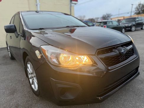 Used 2013 Subaru Impreza 2.0i Premium w/ All-Weather Pkg image 3