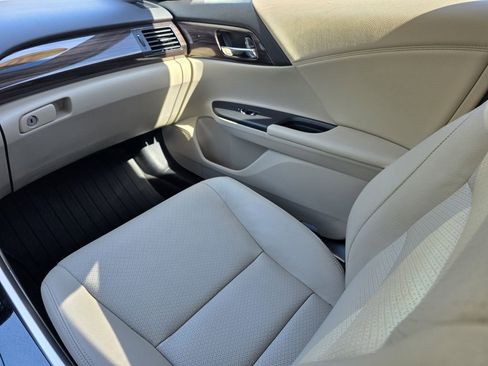 Used 2016 Honda Accord EX-L image 14