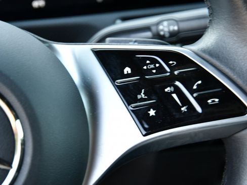 Used 2025 Mercedes-Benz CLA 250 image 10