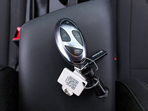 Used 2025 Hyundai Elantra Sport FWD image 23