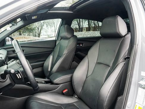 Used 2024 Honda Accord Sport image 15