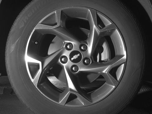 Used 2025 Chevrolet Trax LT FWD image 13