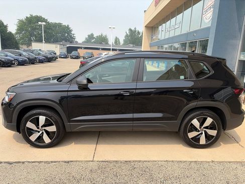 Certified 2023 Volkswagen Taos SE AWD/4WD image 5