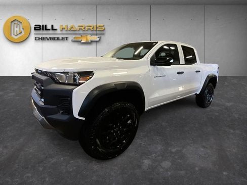 New 2026 Chevrolet Colorado Trail Boss AWD/4WD image 1