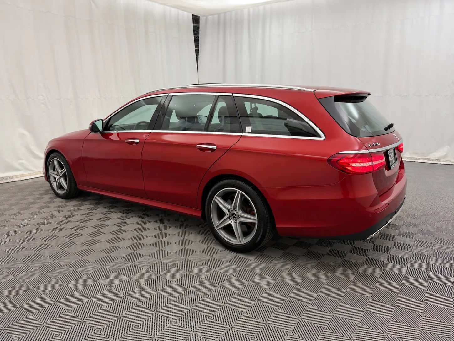 Used 2019 Mercedes-Benz E 450 4MATIC Wagon image 7