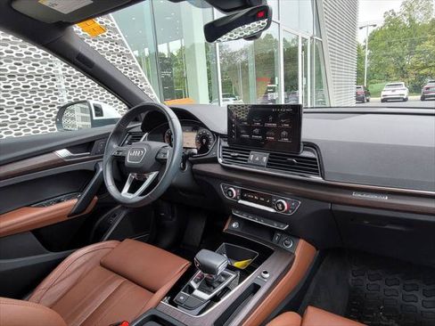 Certified 2024 Audi Q5 2.0T Prestige AWD/4WD image 21