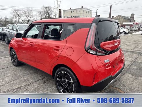 Used 2023 Kia Soul EX FWD image 9