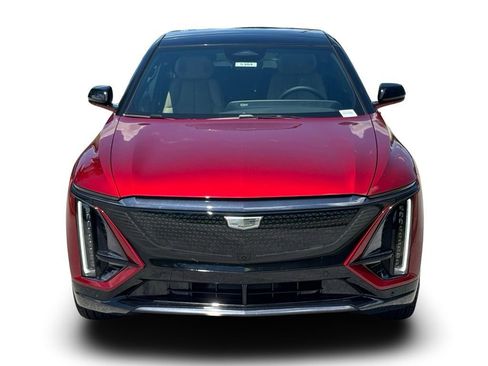 New 2025 Cadillac Lyriq Sport image 9