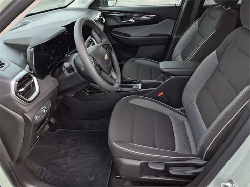 Certified 2025 Chevrolet TrailBlazer LS w/ LS Convenience Package image 27