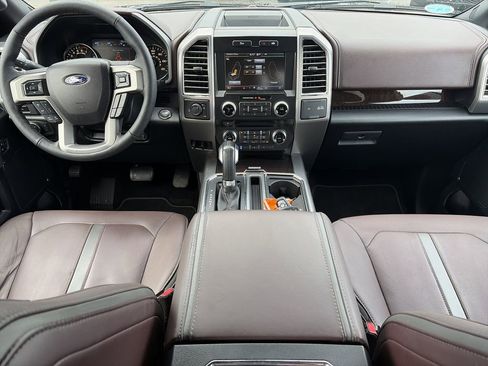 Used 2015 Ford F150 Platinum w/ Equipment Group 701A Luxury RWD image 13