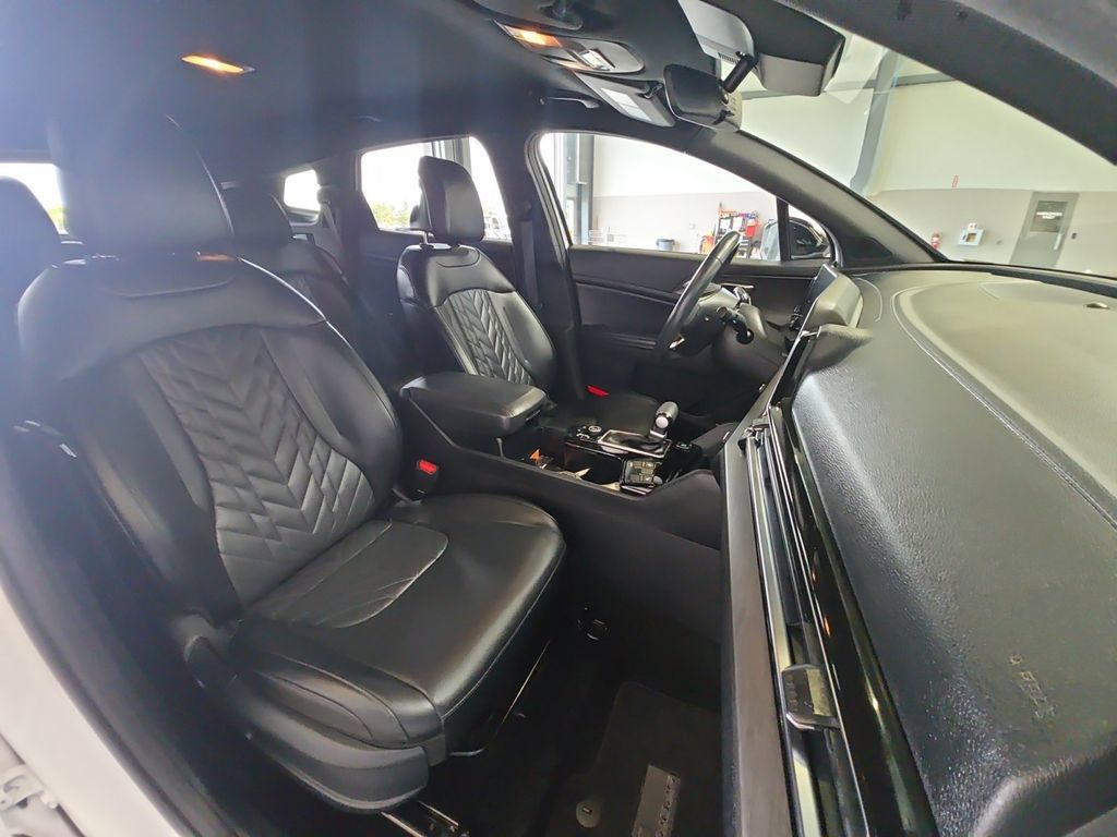 Used 2023 Kia Sportage X-Line AWD/4WD image 36