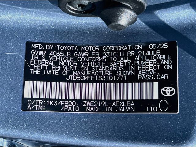 Used 2025 Toyota Corolla LE FWD image 31