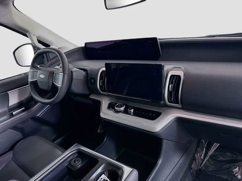 Used 2025 Ford Expedition Max Active image 31