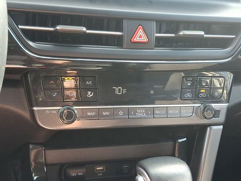 Used 2024 Kia Seltos X-Line AWD/4WD image 16