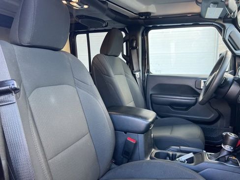 Used 2023 Jeep Wrangler Unlimited Sport image 12