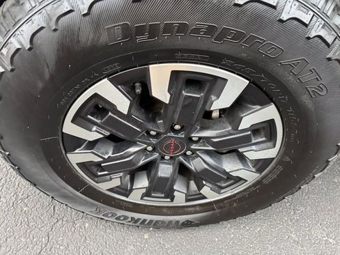 Used 2024 Nissan Frontier PRO-4X image 20
