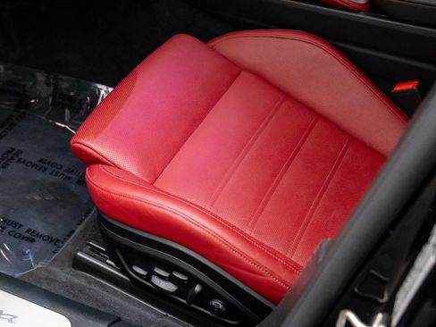 Used 2024 Porsche Panamera image 14