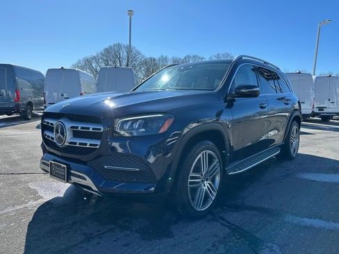 Used 2022 Mercedes-Benz GLS 450 4MATIC image 3
