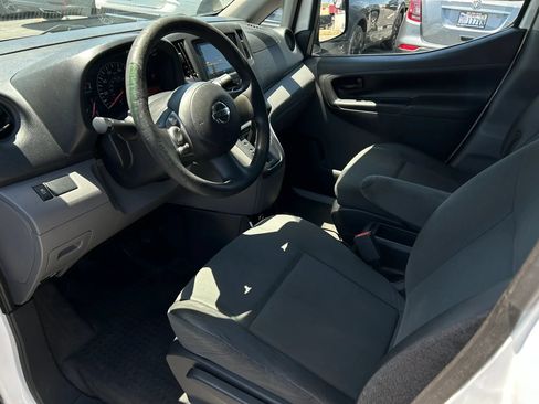 Used 2015 Nissan NV200 S FWD image 10