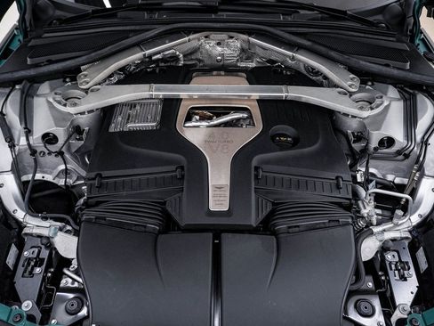 Used 2022 Aston Martin DBX image 33