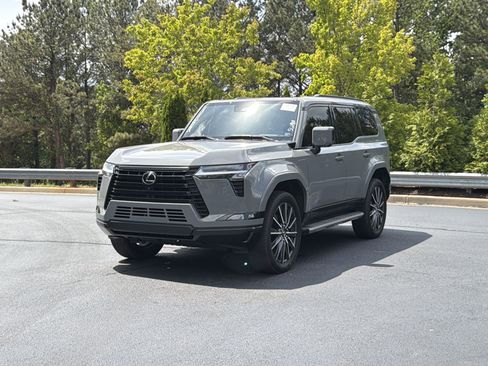Used 2025 Lexus GX 550 w/ Accessory Package (2T) AWD/4WD image 14