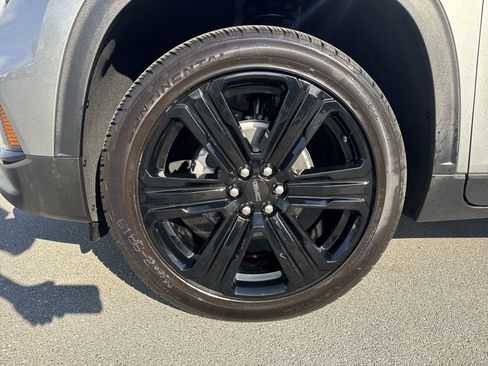 New 2026 GMC Acadia Elevation AWD/4WD image 19