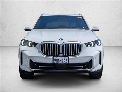 Used 2024 BMW X5 sDrive40i w/ Premium Package RWD image 2