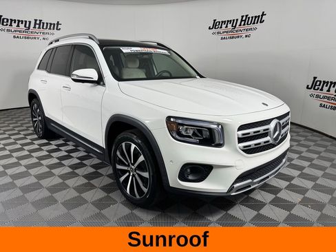 Used 2022 Mercedes-Benz GLB 250 image 6